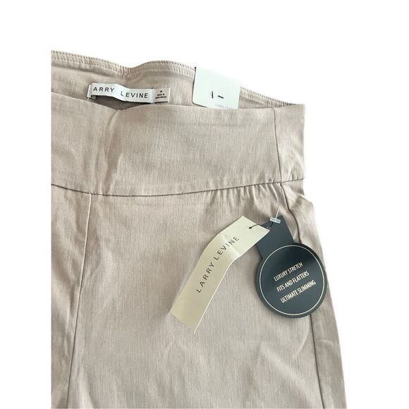 Larry Levine Sliming 369 Stretch  Khaki capris Pants Size 10 - Picture 8 of 8